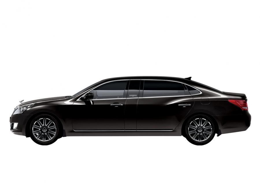  Hyundai Centennial Limousine 2012 года  (фото 3 из 5)